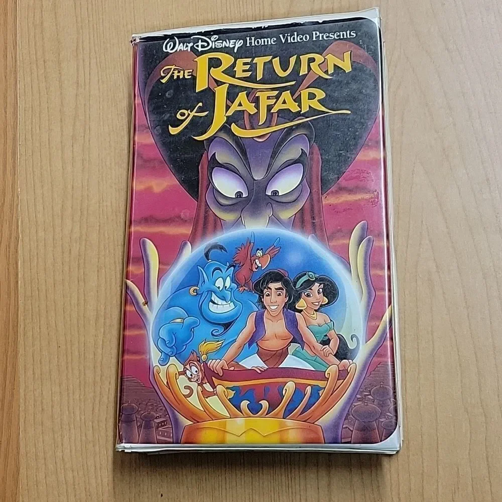 ‎Disney Aladdin and Jafar VHS movies, book and puzzle and figures